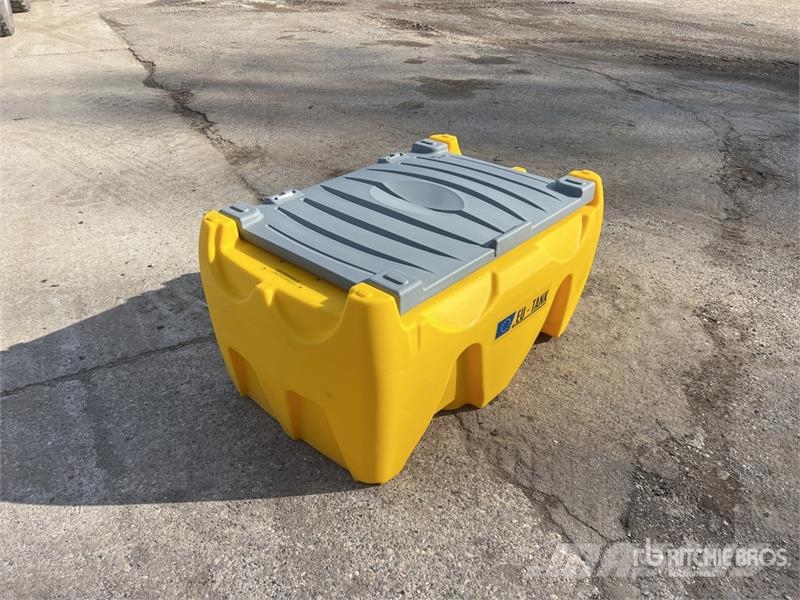 Carrytank 330CM EU-TANK 330 330 L Poly Portable Di صهاريج الوقود والصهاريج الإضافية
