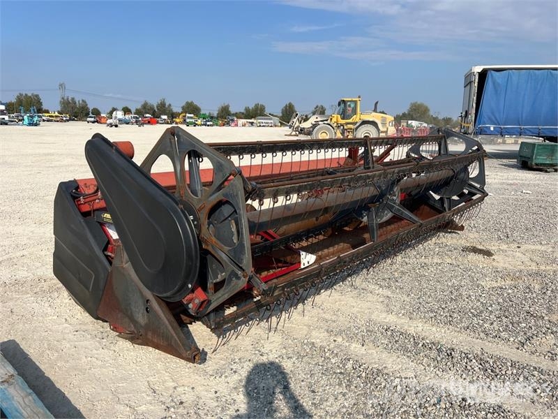 CASE 1020 Kombajnove hlavice