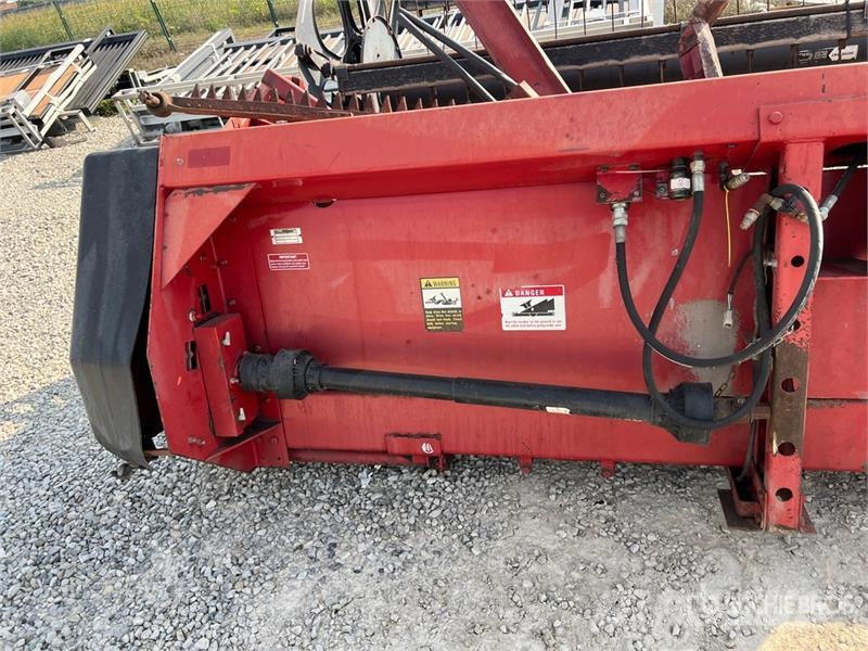 CASE 1020 Kombajnove hlavice