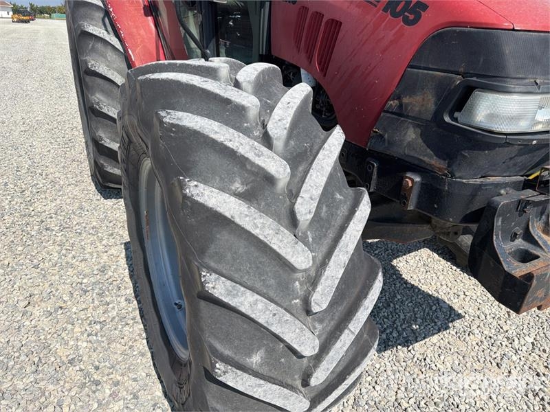 CASE 105 JXU 4WD Tractor Tractoren