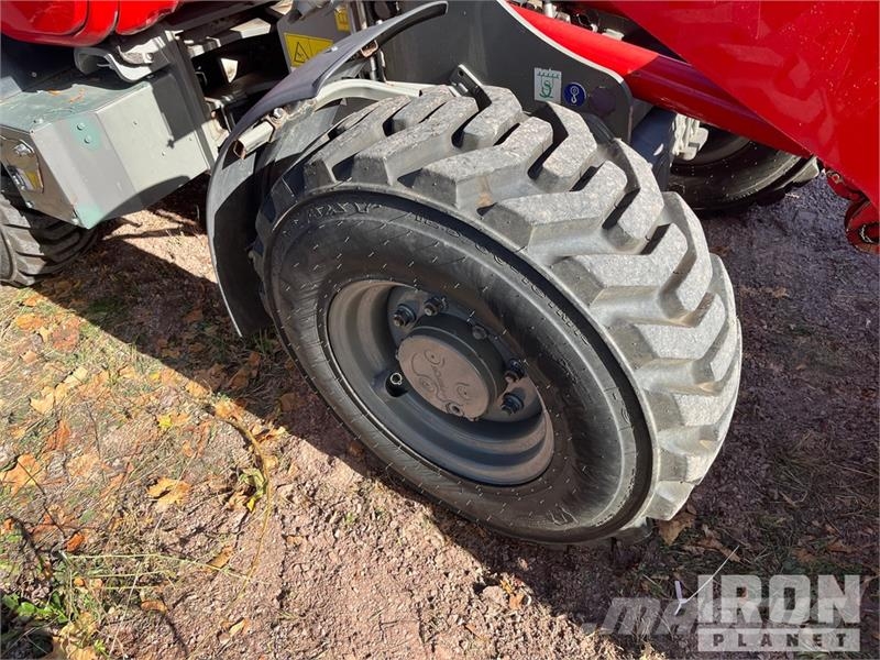 CASE 121F Wheel Loader Iekrāvēji uz riteņiem