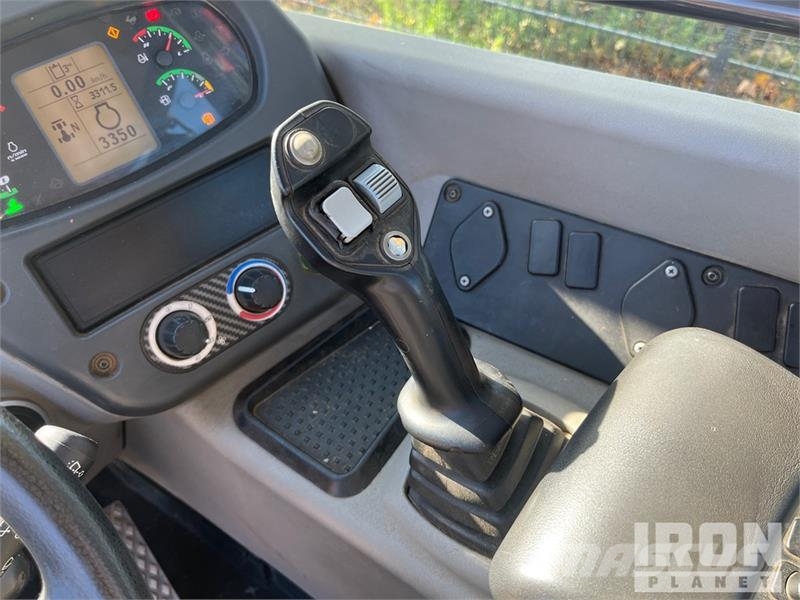 CASE 121F Wheel Loader Iekrāvēji uz riteņiem
