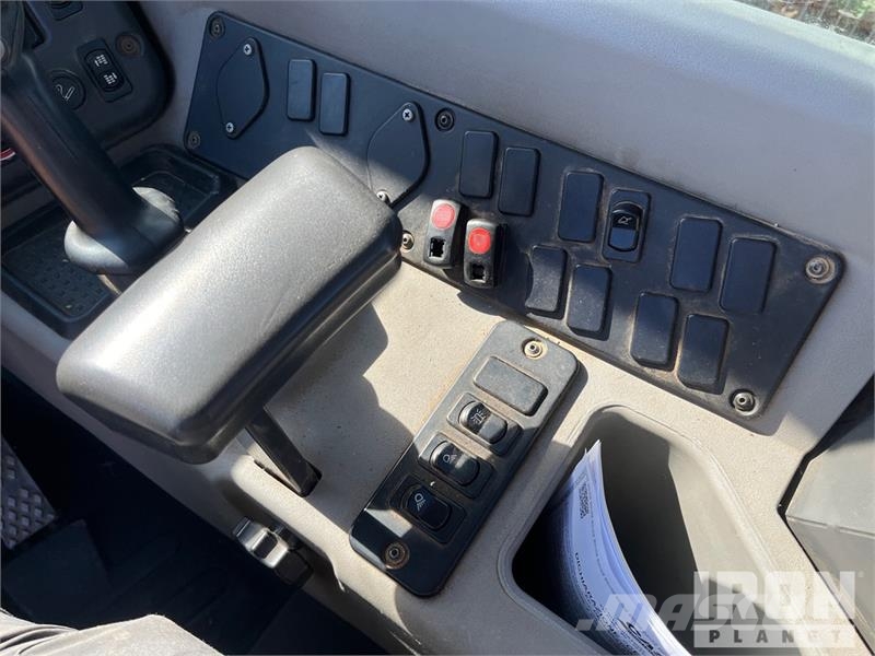 CASE 121F Wheel Loader Iekrāvēji uz riteņiem