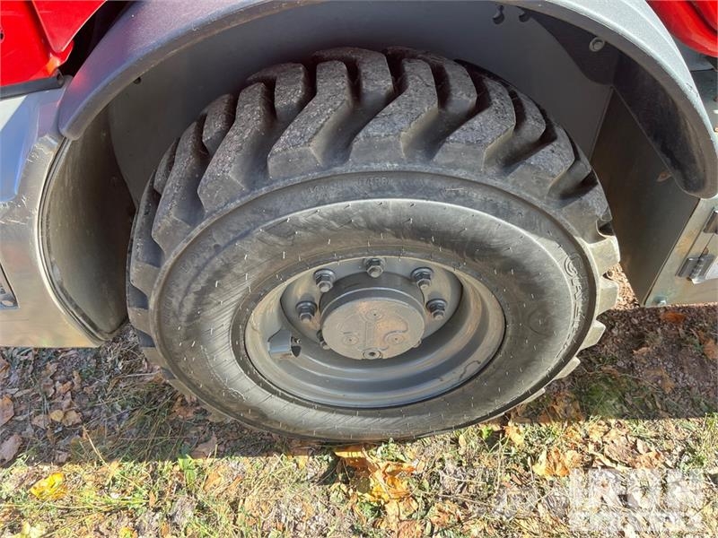 CASE 121F Wheel Loader Iekrāvēji uz riteņiem