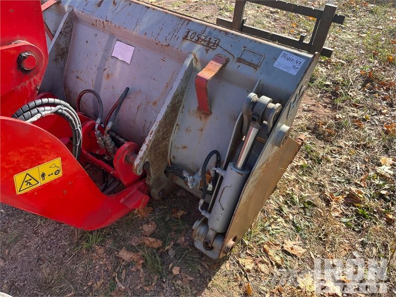 CASE 121F Wheel Loader Iekrāvēji uz riteņiem