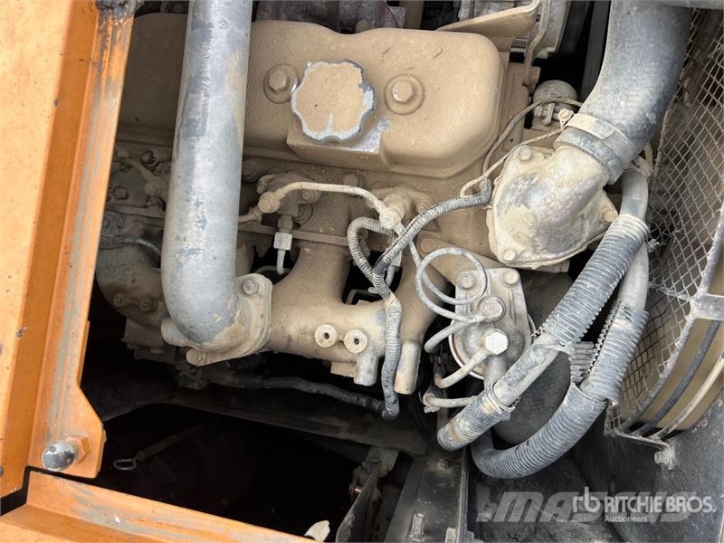 CASE 135SR Tracked Excavator 大型油圧ショベル12t以上(パワーショベル・ユンボ)