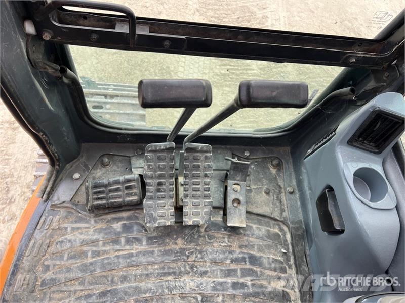 CASE 135SR Tracked Excavator 大型油圧ショベル12t以上(パワーショベル・ユンボ)