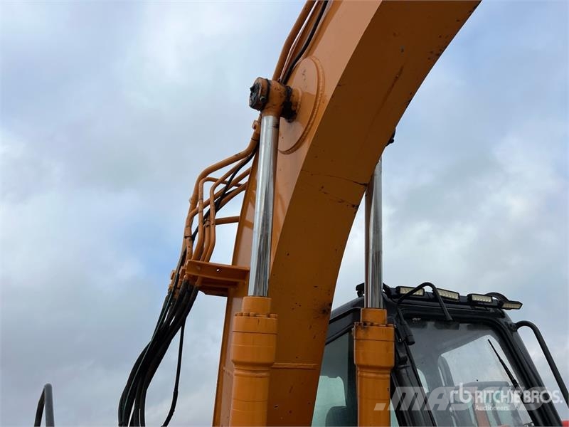 CASE 135SR Tracked Excavator 大型油圧ショベル12t以上(パワーショベル・ユンボ)