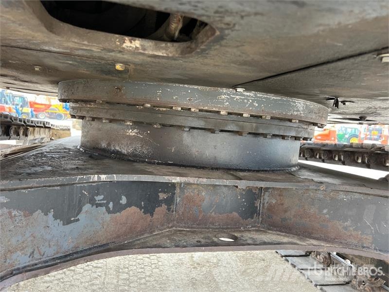 CASE 135SR Tracked Excavator 大型油圧ショベル12t以上(パワーショベル・ユンボ)