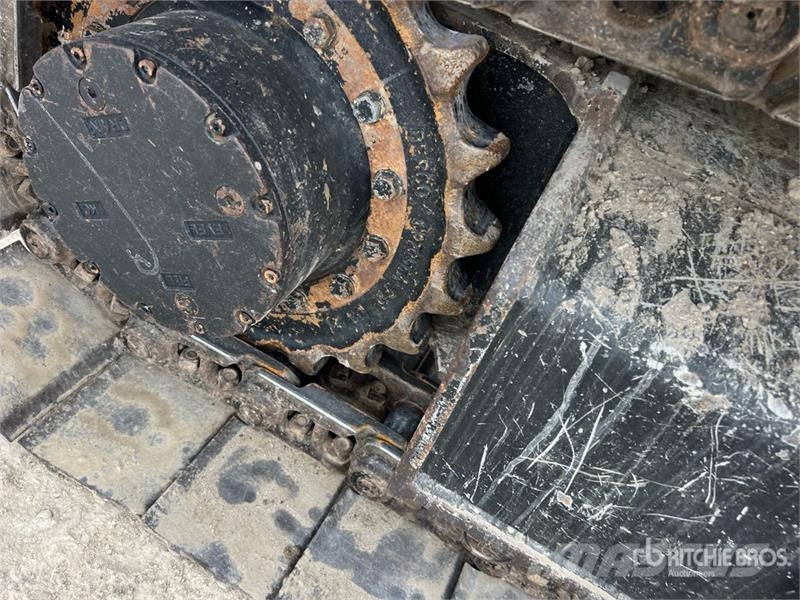 CASE 135SR Tracked Excavator 大型油圧ショベル12t以上(パワーショベル・ユンボ)