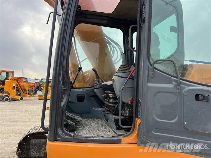 CASE 135SR Tracked Excavator 大型油圧ショベル12t以上(パワーショベル・ユンボ)