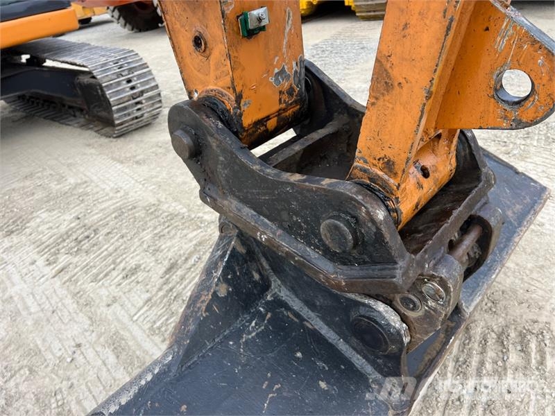 CASE 135SR Tracked Excavator 大型油圧ショベル12t以上(パワーショベル・ユンボ)
