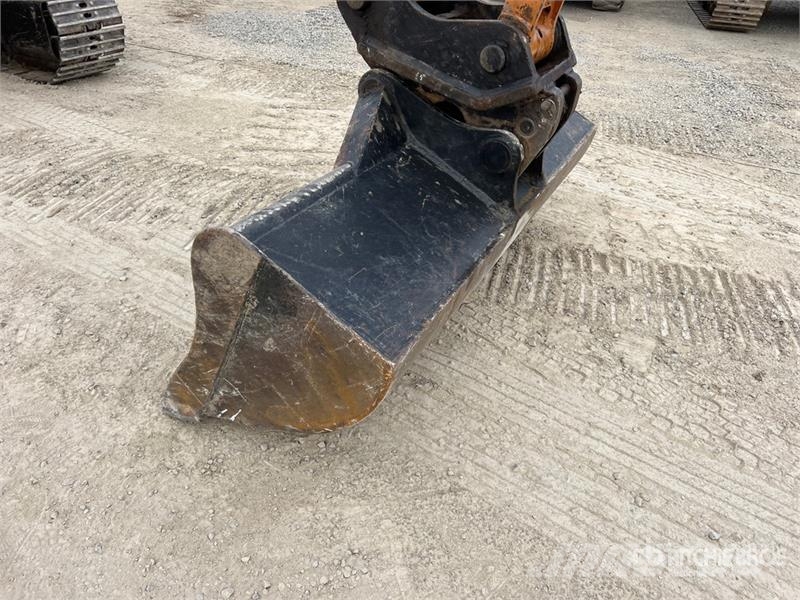 CASE 135SR Tracked Excavator 大型油圧ショベル12t以上(パワーショベル・ユンボ)