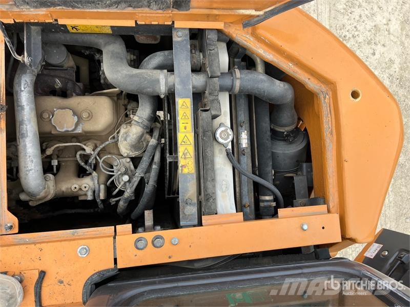 CASE 135SR Tracked Excavator 大型油圧ショベル12t以上(パワーショベル・ユンボ)