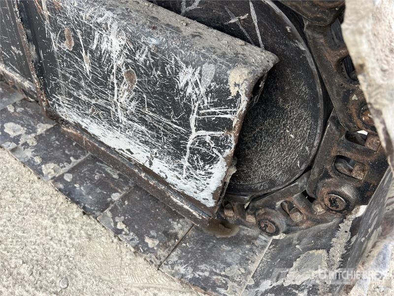 CASE 135SR Tracked Excavator 大型油圧ショベル12t以上(パワーショベル・ユンボ)