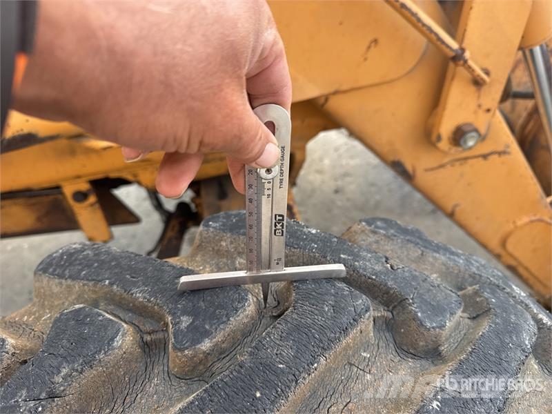 CASE 580G 4x4 Chargeuse Pelleteuse Backhoe Loader Rýpadlo-nakladače