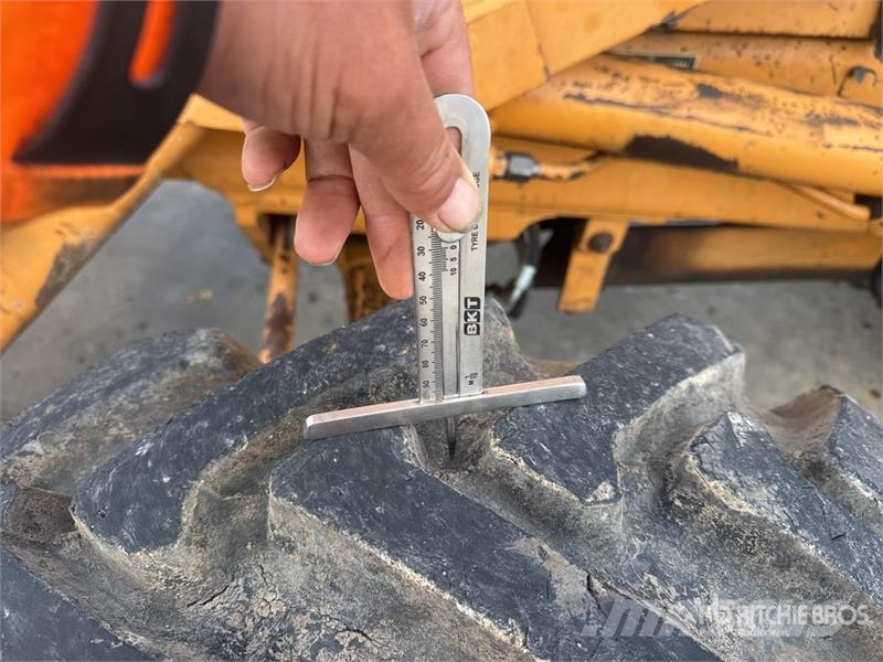 CASE 580G 4x4 Chargeuse Pelleteuse Backhoe Loader Rýpadlo-nakladače