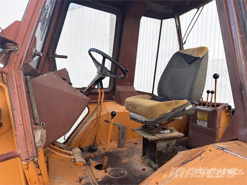 CASE 580G 4x4 Chargeuse Pelleteuse Backhoe Loader Rýpadlo-nakladače