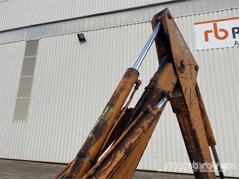 CASE 580G 4x4 Chargeuse Pelleteuse Backhoe Loader Rýpadlo-nakladače