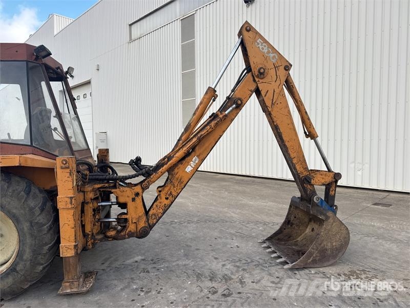 CASE 580G 4x4 Chargeuse Pelleteuse Backhoe Loader Rýpadlo-nakladače