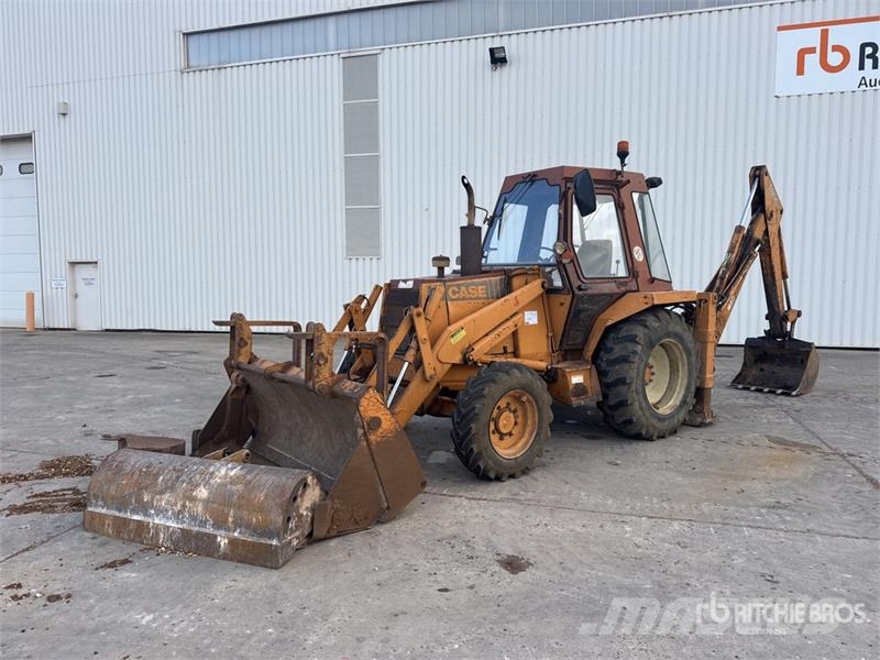 CASE 580G 4x4 Chargeuse Pelleteuse Backhoe Loader Rýpadlo-nakladače