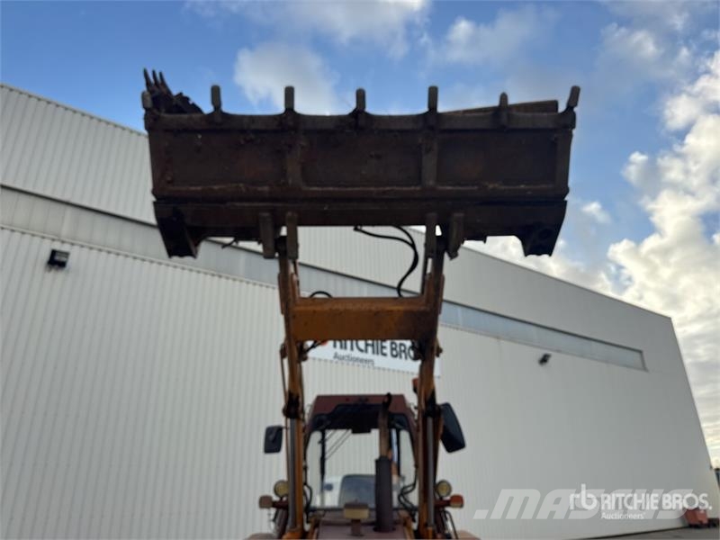 CASE 580G 4x4 Chargeuse Pelleteuse Backhoe Loader Rýpadlo-nakladače