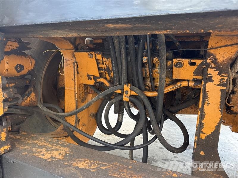 CASE 580G 4x4 Chargeuse Pelleteuse Backhoe Loader Rýpadlo-nakladače