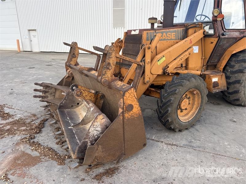 CASE 580G 4x4 Chargeuse Pelleteuse Backhoe Loader Rýpadlo-nakladače