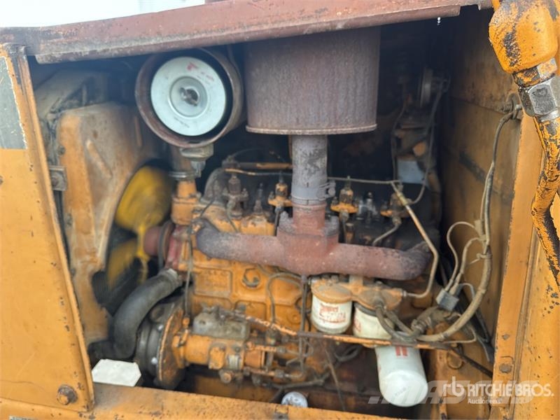 CASE 580G 4x4 Chargeuse Pelleteuse Backhoe Loader Rýpadlo-nakladače