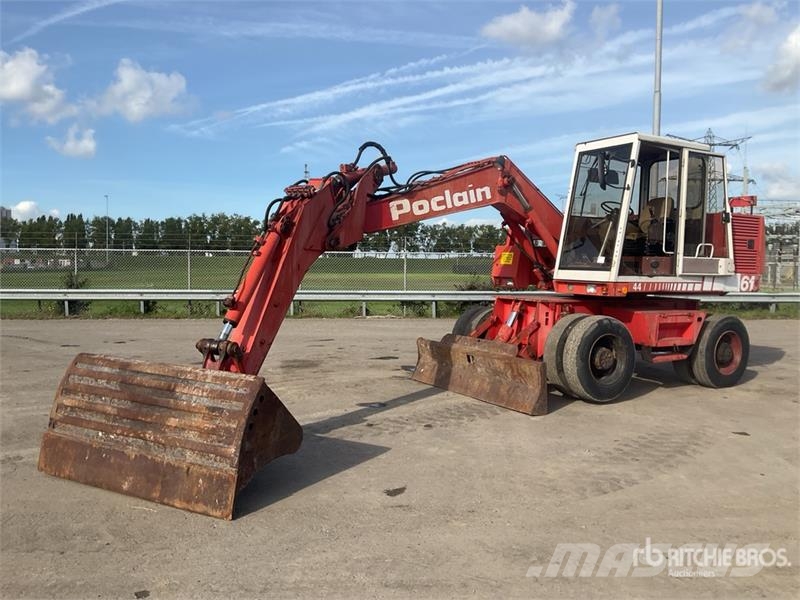 CASE 61 P Wheel Excavator Wielgraafmachines