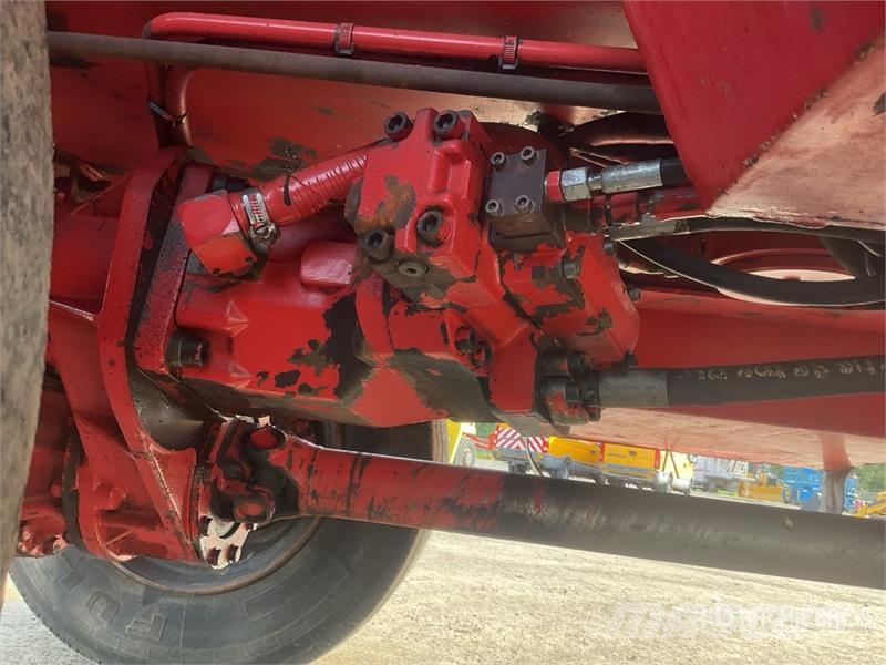 CASE 61 P Wheel Excavator Wielgraafmachines