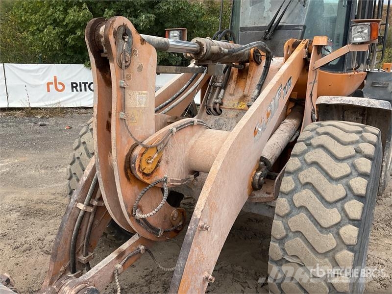 CASE 621F Hjullastare