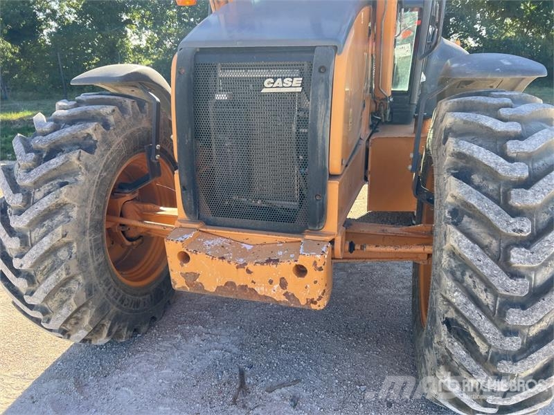 CASE 695 Super R 4x4x4 Chargeuse-Pelleteuse 4x4x4 Backh Rýpadlo-nakladače