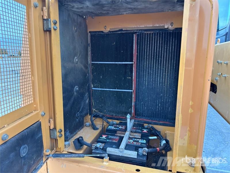 CASE 788P Bagri na kolesih