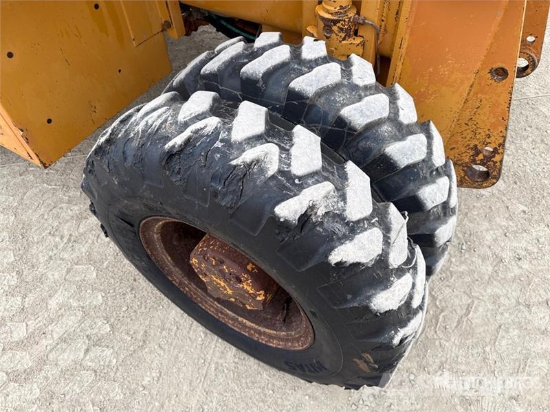 CASE 788P Bagri na kolesih