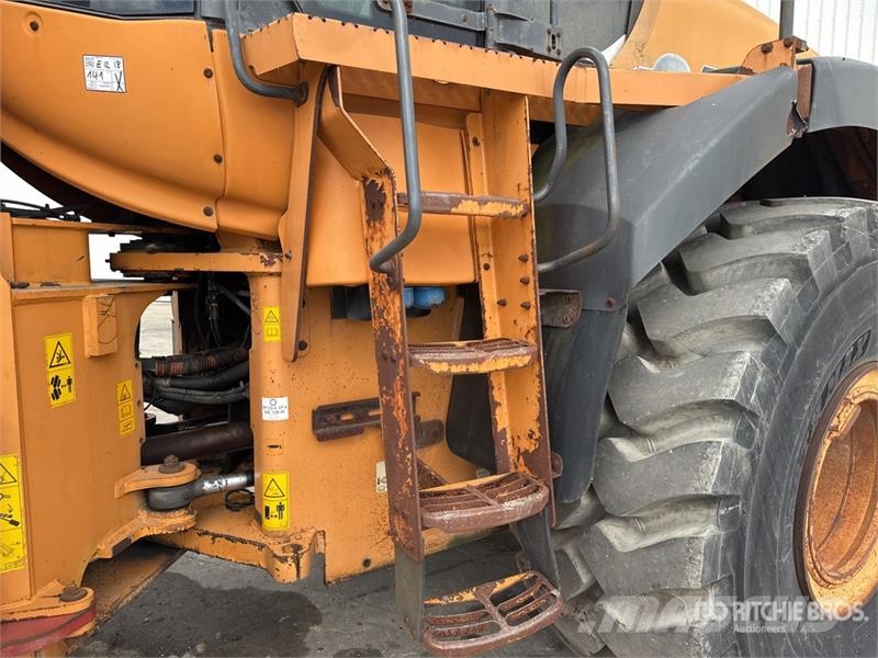 CASE 921F Chargeuse Sur Pneus Wheel Loader Wheel loaders