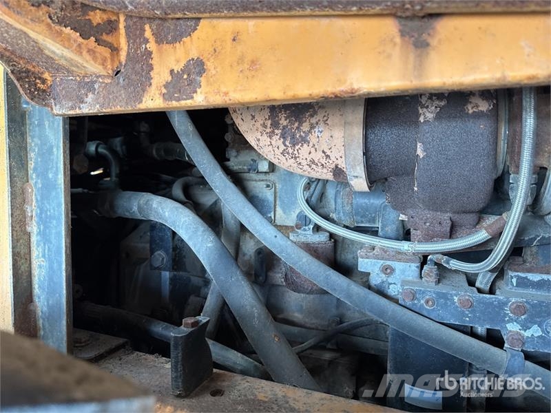 CASE 921F Chargeuse Sur Pneus Wheel Loader Wheel loaders