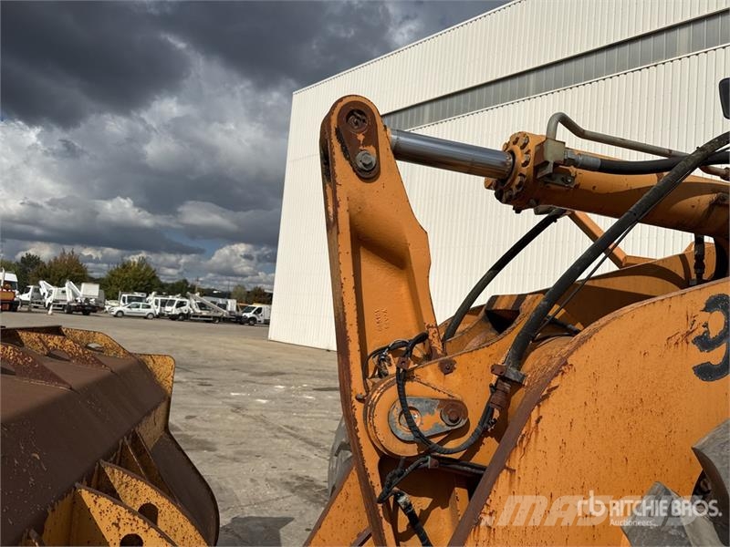 CASE 921F Chargeuse Sur Pneus Wheel Loader Wheel loaders