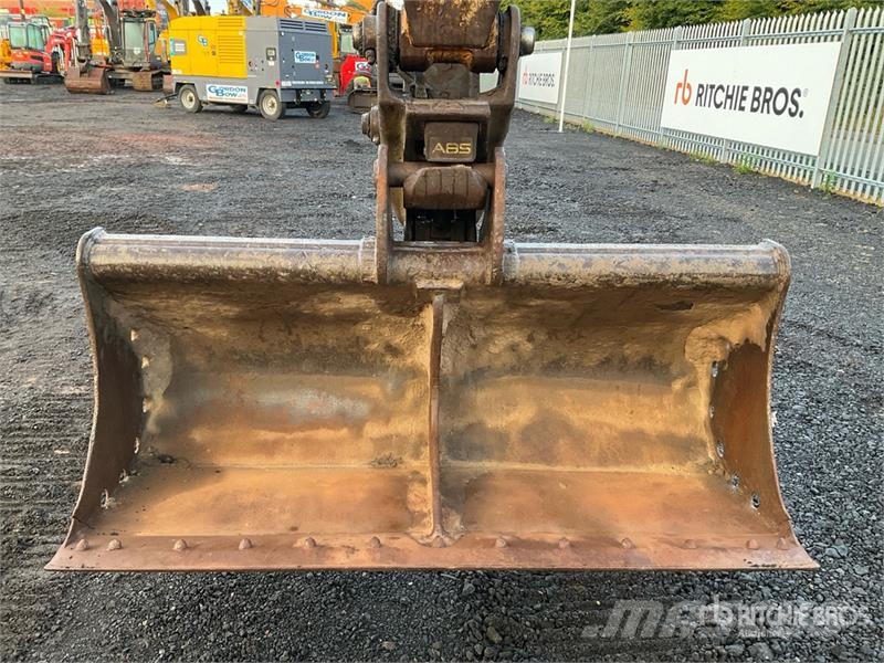 CASE CX130D Tracked Excavator Escavadoras de rastos