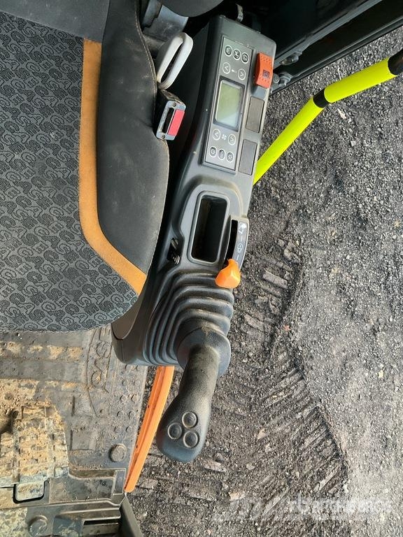 CASE CX130D Tracked Excavator Escavadoras de rastos