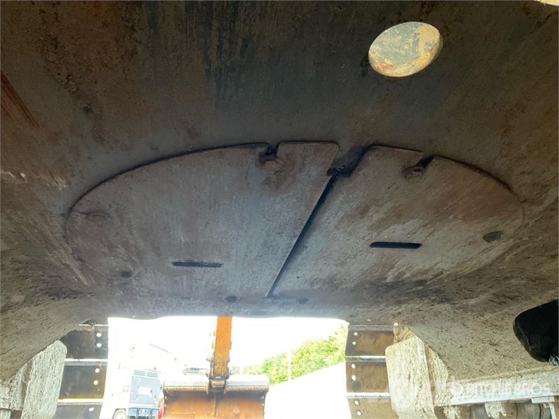 CASE CX130D Tracked Excavator Escavadoras de rastos