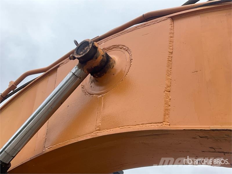 CASE CX210 Crawler excavators