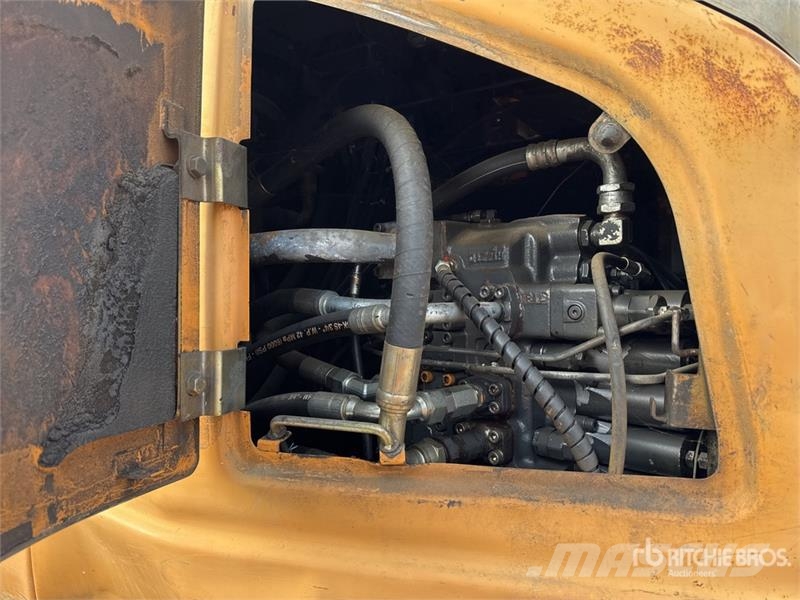 CASE CX225 SR Pelle Sur Chenilles Tracked Excavator Bageri gusjeničari