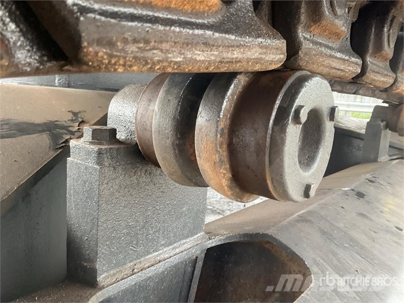 CASE CX240 Lánctalpas kotrók