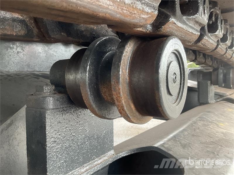 CASE CX240 Lánctalpas kotrók