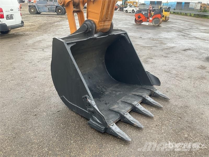 CASE CX240 Lánctalpas kotrók