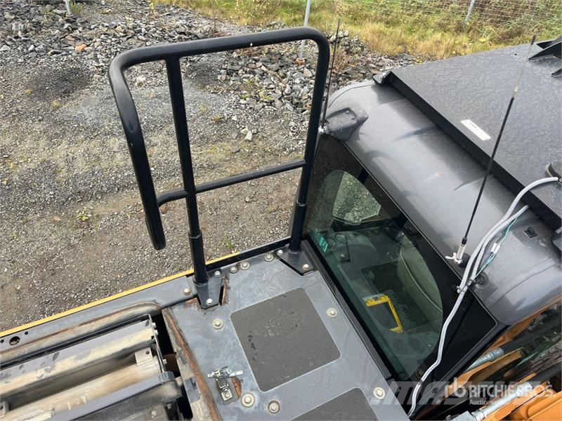 CASE CX250D Tracked Excavator Kāpurķēžu ekskavatori