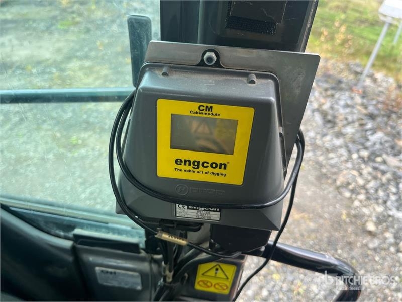 CASE CX250D Tracked Excavator Kāpurķēžu ekskavatori