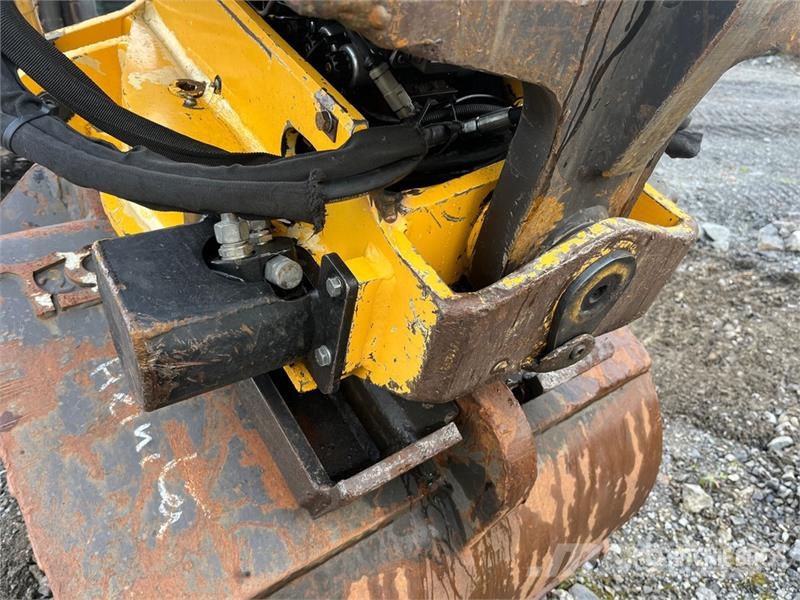 CASE CX250D Tracked Excavator Kāpurķēžu ekskavatori