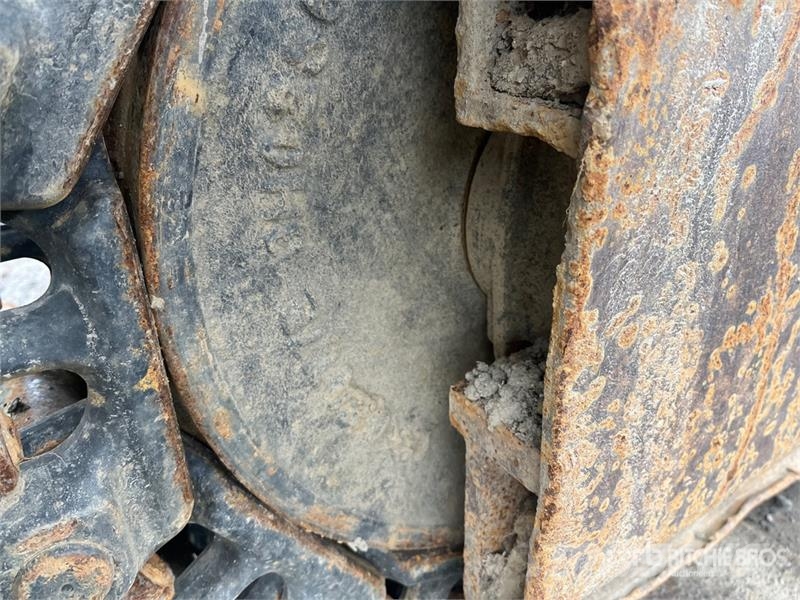 CASE CX250D Tracked Excavator Kāpurķēžu ekskavatori